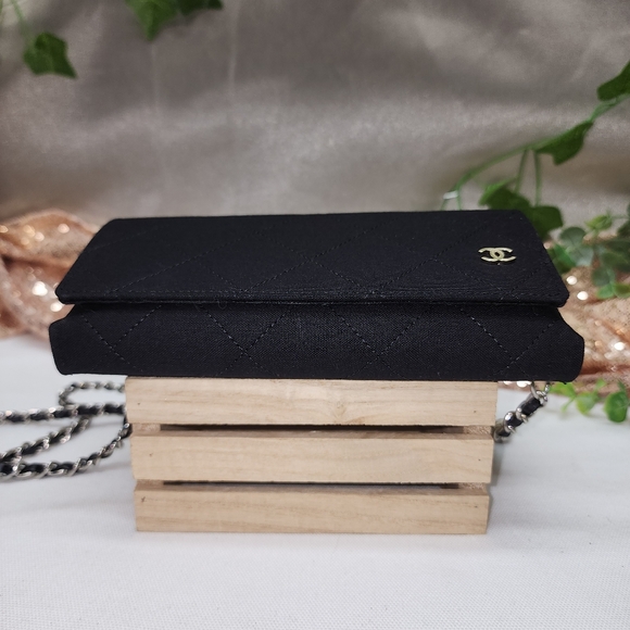 NIB Chanel Upcycled Sunglass Case / Crossbody Bag With Box - Picture 5 of 16